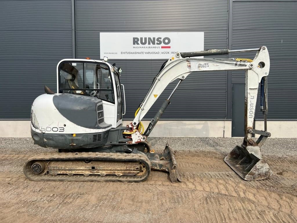 Neuson 6003 RD - Ekskavator mini: gambar 5 Neuson 6003 RD - Ekskavator mini: gambar 5