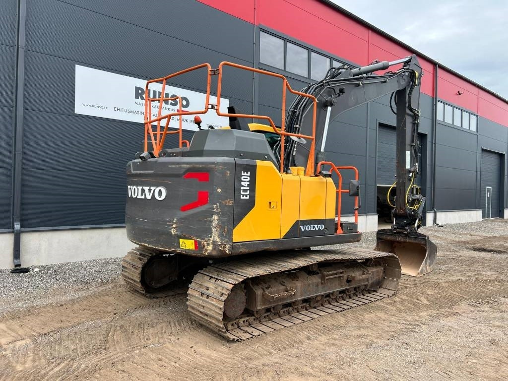 Volvo EC 140 EL - Ekskavator perayap: gambar 4 Volvo EC 140 EL - Ekskavator perayap: gambar 4