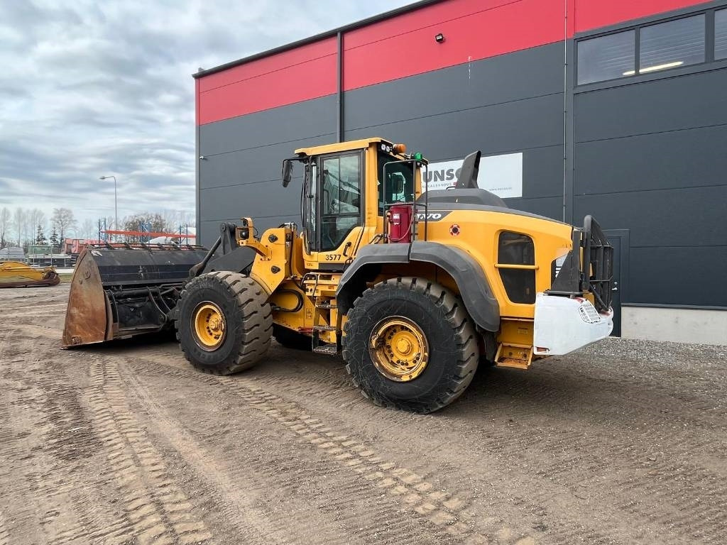 Volvo L 120 H - Wheel loader: gambar 5 Volvo L 120 H - Wheel loader: gambar 5