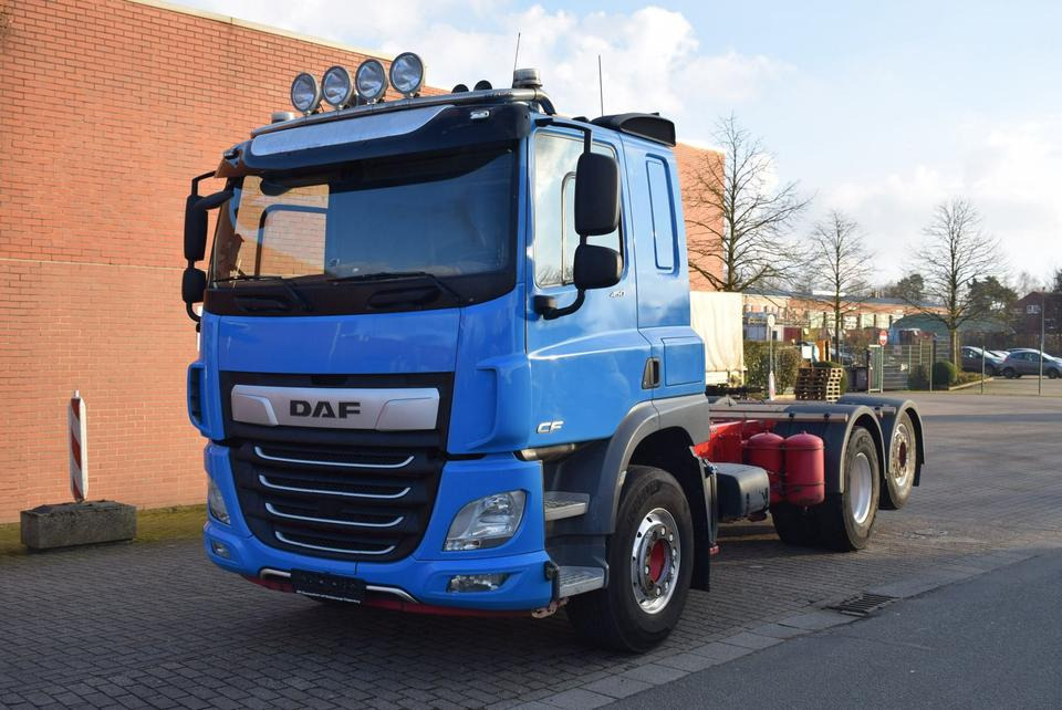 DAF CF 450 6x2 Fahrgestell Klima Navi Lift Retarder - Truk sasis: gambar 1 DAF CF 450 6x2 Fahrgestell Klima Navi Lift Retarder - Truk sasis: gambar 1