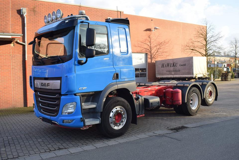 DAF CF 450 6x2 Fahrgestell Klima Navi Lift Retarder - Truk sasis: gambar 2 DAF CF 450 6x2 Fahrgestell Klima Navi Lift Retarder - Truk sasis: gambar 2