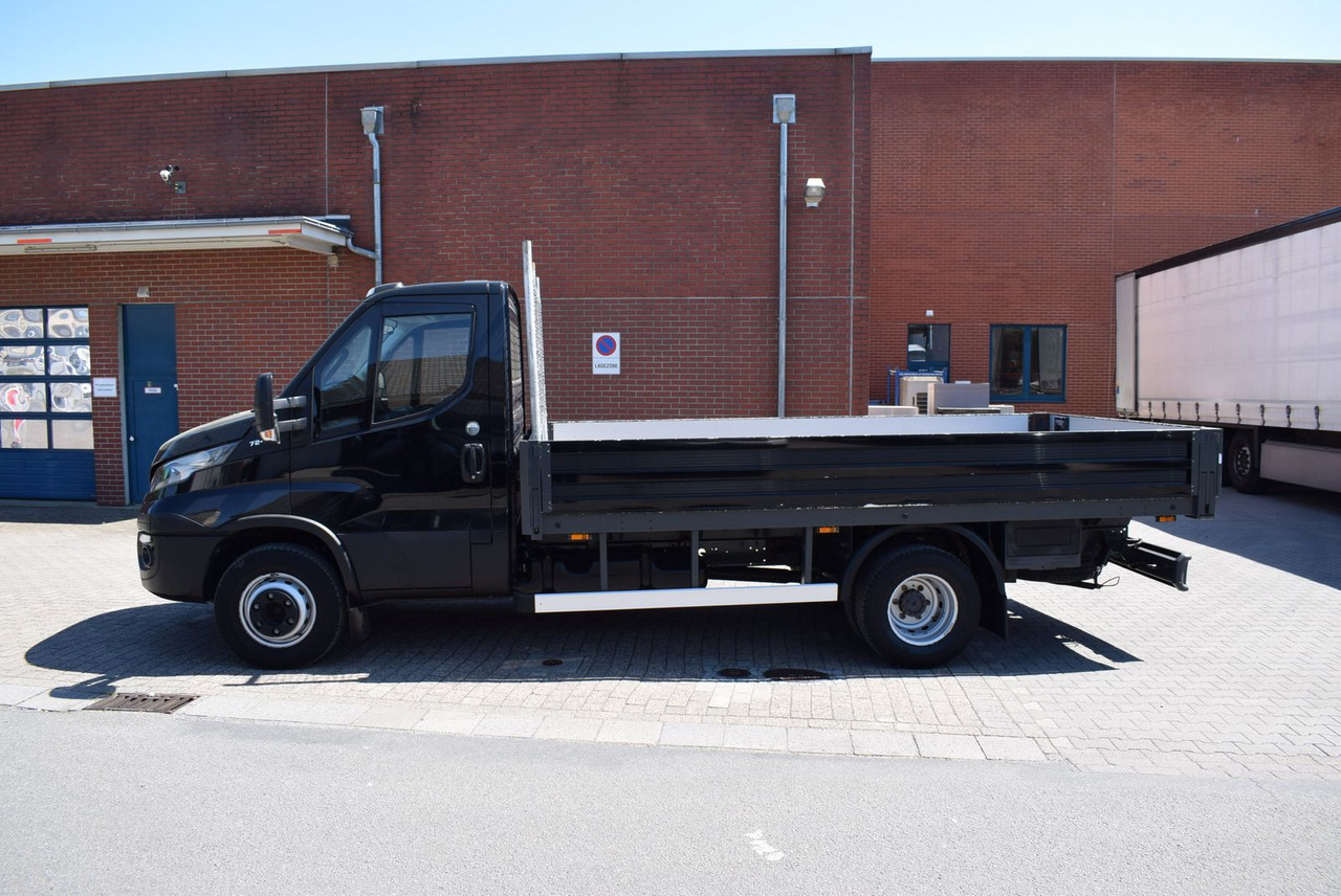Iveco Daily 72 C 18 Pritsche Automatik Standheizung - Van flatbed: gambar 1 Iveco Daily 72 C 18 Pritsche Automatik Standheizung - Van flatbed: gambar 1
