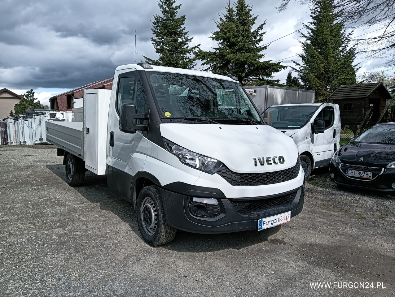 IVECO DAILY 35S11 SKRZYNIA PAKA SKRZYNKA NARZĘDZIOWA NR 727 - Van flatbed: gambar 3 IVECO DAILY 35S11 SKRZYNIA PAKA SKRZYNKA NARZĘDZIOWA NR 727 - Van flatbed: gambar 3