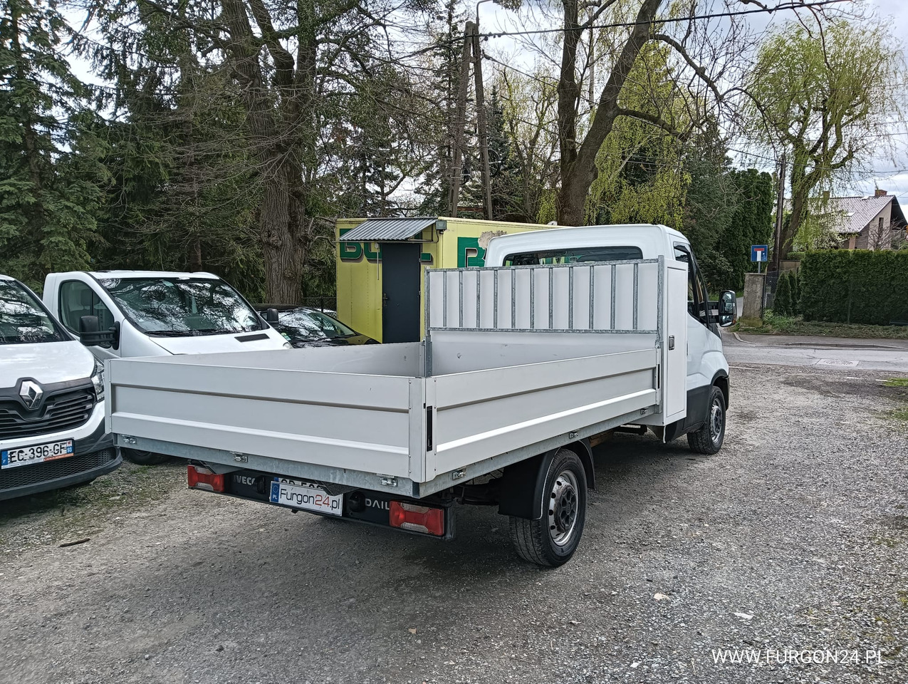 IVECO DAILY 35S11 SKRZYNIA PAKA SKRZYNKA NARZĘDZIOWA NR 727 - Van flatbed: gambar 4 IVECO DAILY 35S11 SKRZYNIA PAKA SKRZYNKA NARZĘDZIOWA NR 727 - Van flatbed: gambar 4