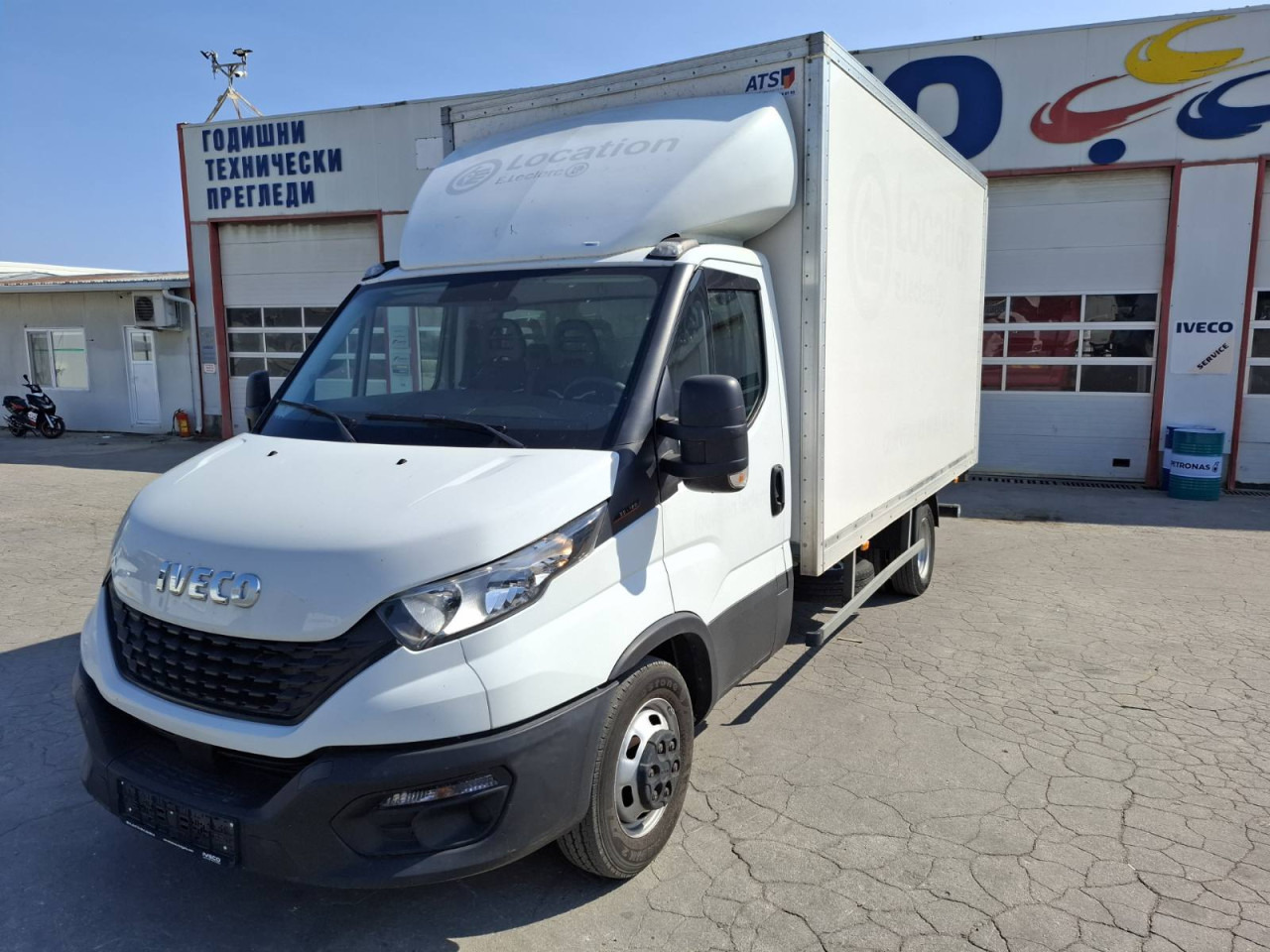 IVECO Daily 35C16H3.0 box/lift - Van box: gambar 5 IVECO Daily 35C16H3.0 box/lift - Van box: gambar 5