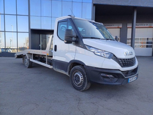 IVECO Daily 35S16H3.0 - Mobil derek: gambar 5 IVECO Daily 35S16H3.0 - Mobil derek: gambar 5