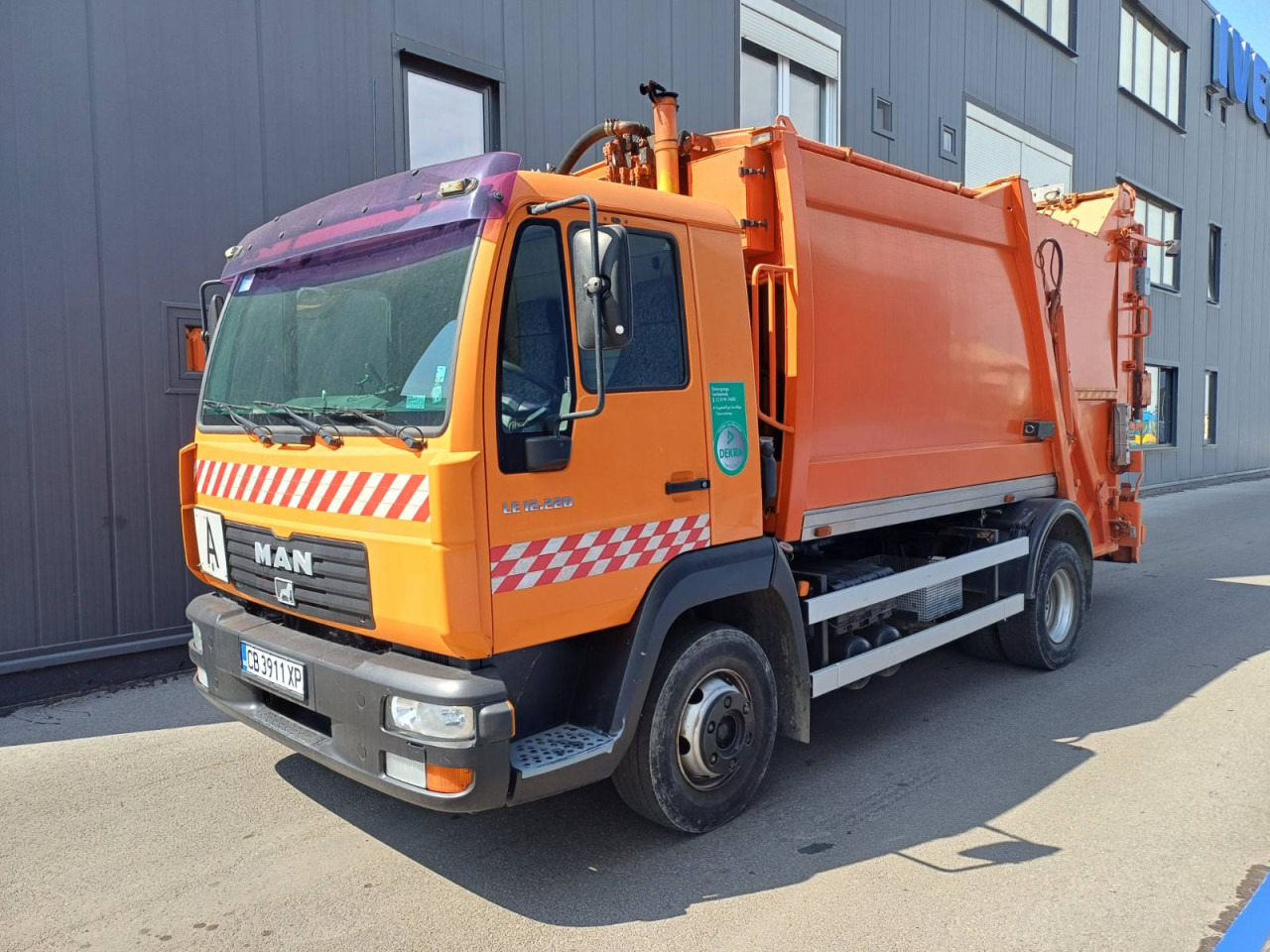 MAN TGL200 - Truk sampah: gambar 1 MAN TGL200 - Truk sampah: gambar 1