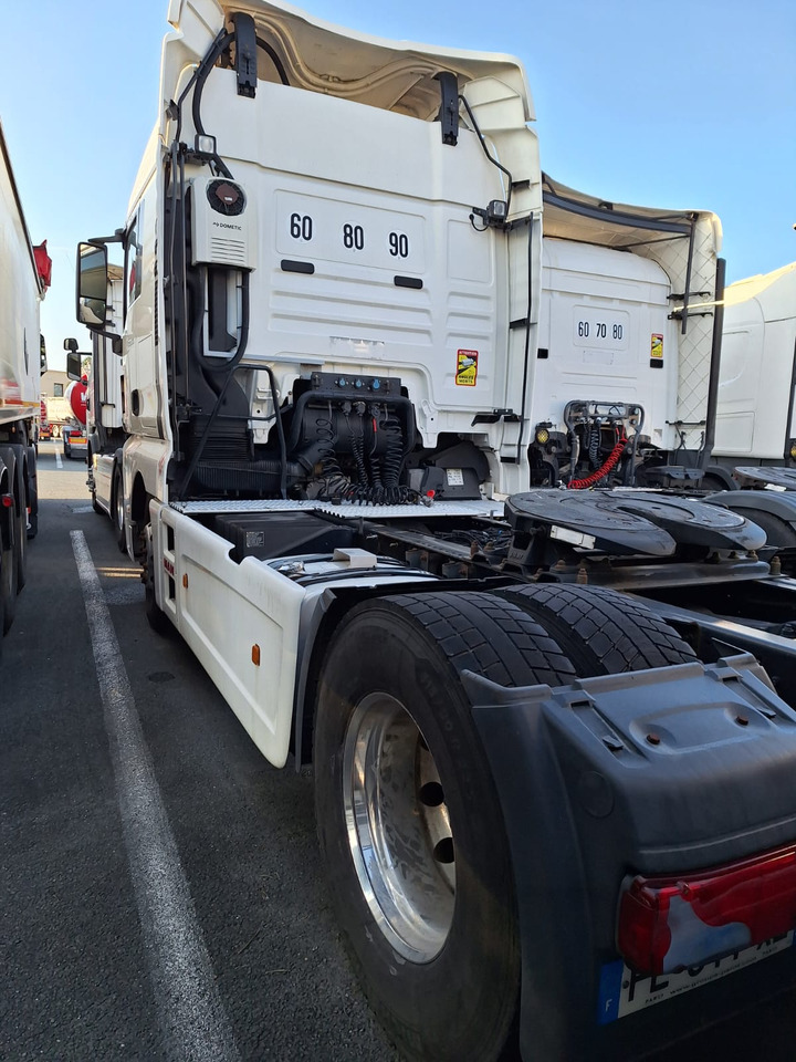 MAN TGX 18.460 - Tractor head: gambar 4 MAN TGX 18.460 - Tractor head: gambar 4