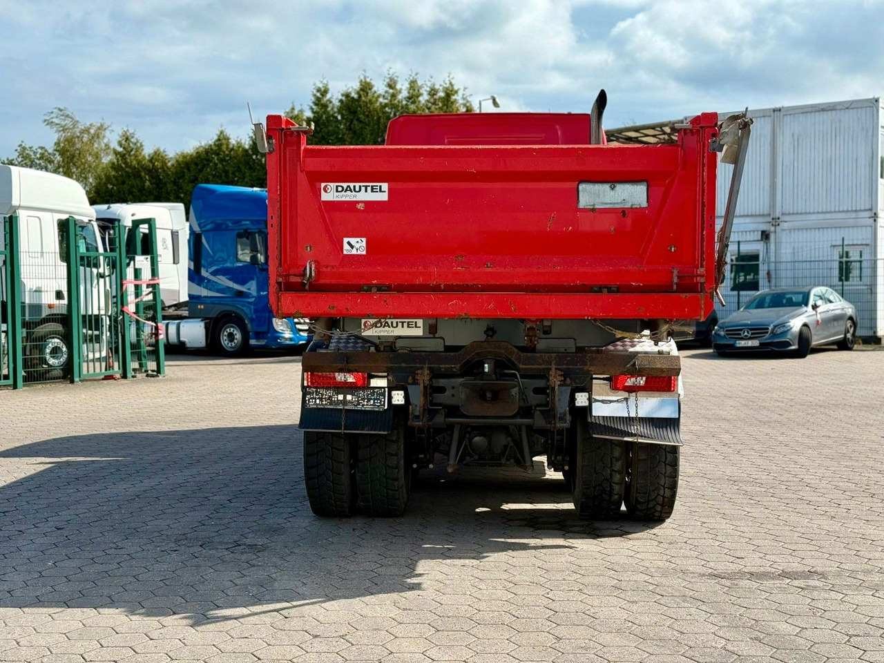 Scania G500 3S. Kipper mit Bordmatik Blatt-Blatt - Truk jungkit: gambar 3 Scania G500 3S. Kipper mit Bordmatik Blatt-Blatt - Truk jungkit: gambar 3