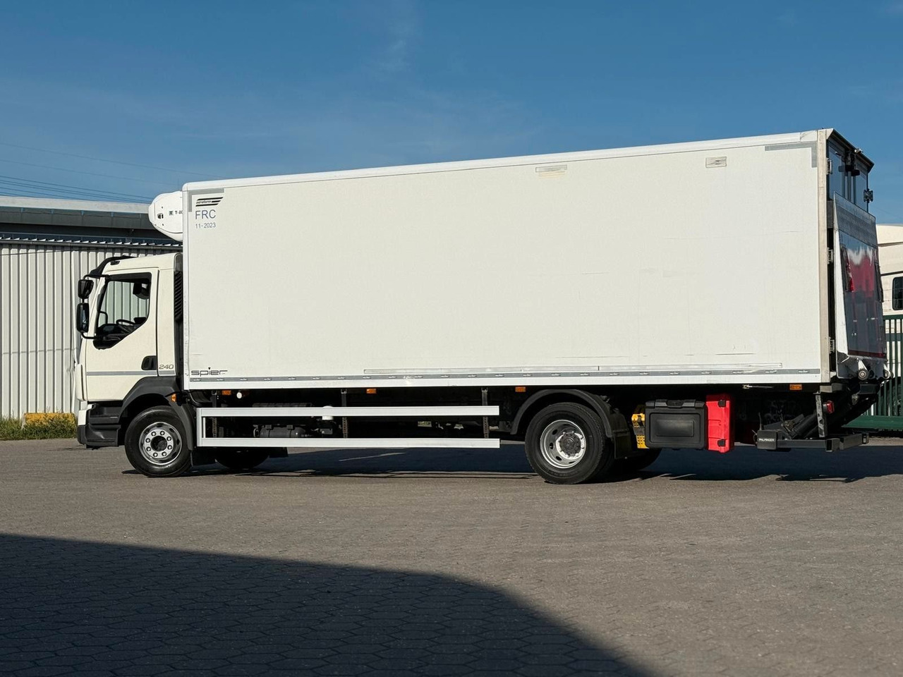 Volvo FL 42 R 240 +Thermoking T-880R+Kamera - Truk berpendingin: gambar 5 Volvo FL 42 R 240 +Thermoking T-880R+Kamera - Truk berpendingin: gambar 5