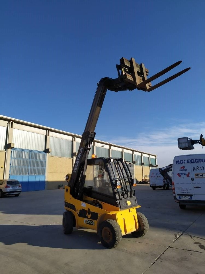 JCB TLT 30 - Telehandler: gambar 1 JCB TLT 30 - Telehandler: gambar 1