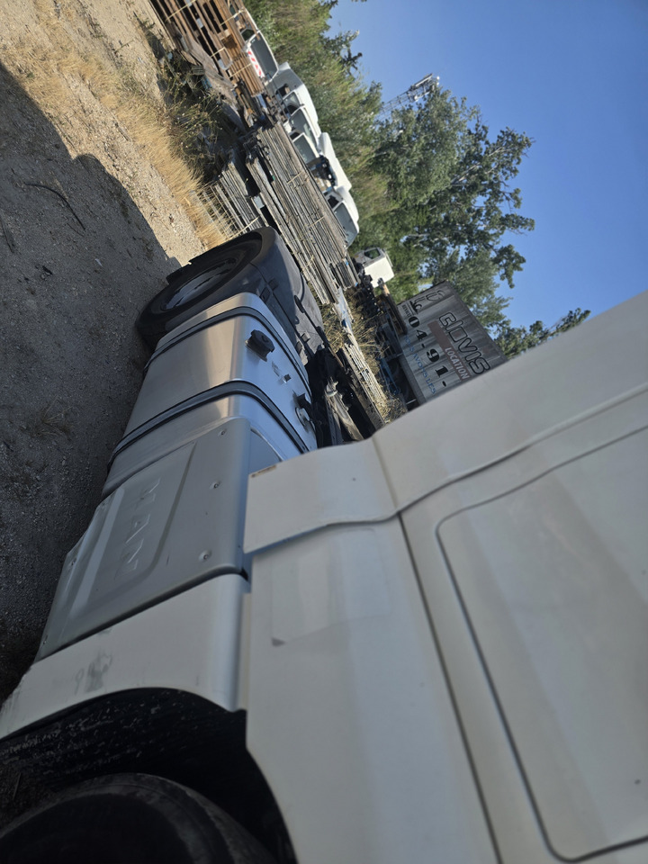 MAN TGX 18-480 - Tractor head: gambar 4 MAN TGX 18-480 - Tractor head: gambar 4