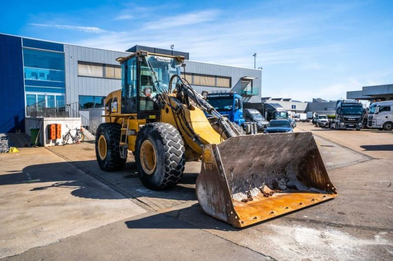 Caterpillar CAT 924G // GODET 3m3 - Wheel loader: gambar 2 Caterpillar CAT 924G // GODET 3m3 - Wheel loader: gambar 2