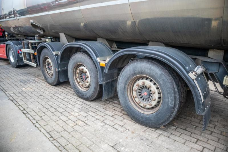 Eta CITERNE LAIT/MILCH/MILK 29000L - Semi-trailer tangki: gambar 5 Eta CITERNE LAIT/MILCH/MILK 29000L - Semi-trailer tangki: gambar 5