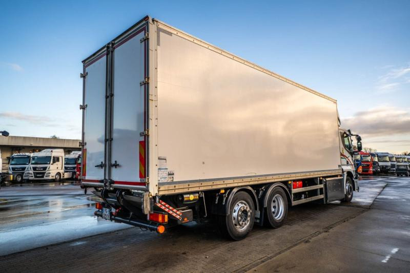 Iveco STRALIS 400 CNG // HAYON DHOLLANDIA - Truk box: gambar 4 Iveco STRALIS 400 CNG // HAYON DHOLLANDIA - Truk box: gambar 4