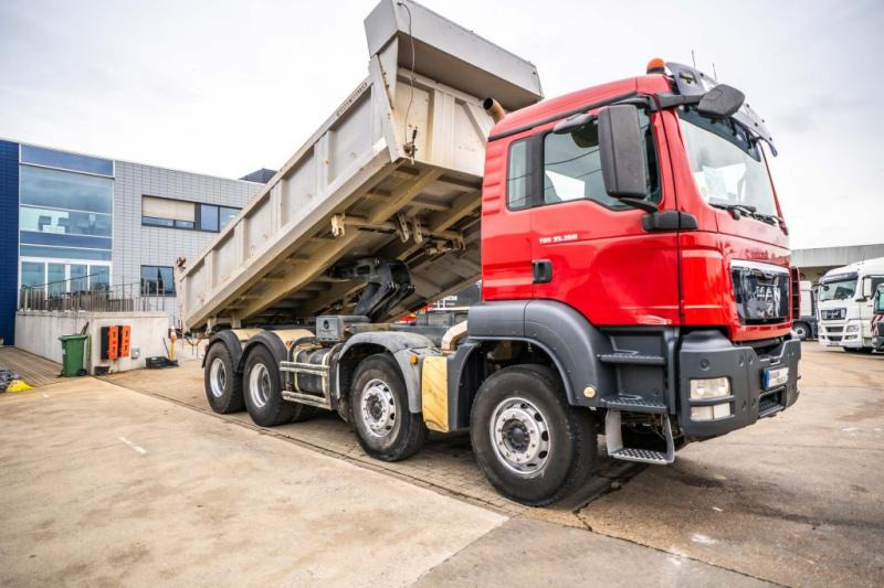 MAN TGS 35.360 BB - Truk jungkit: gambar 2 MAN TGS 35.360 BB - Truk jungkit: gambar 2