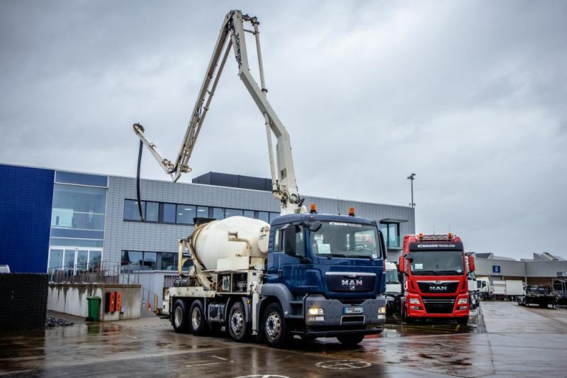 MAN TGS 35.400 BB+STETTER8M³+SCHWING21M - Truk pompa beton: gambar 2 MAN TGS 35.400 BB+STETTER8M³+SCHWING21M - Truk pompa beton: gambar 2