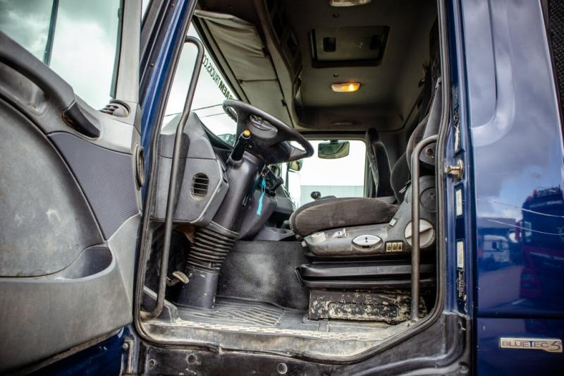 Truk pengaduk beton Mercedes ACTROS 3241 BB-MP2+E5+STETTER: gambar 8 Truk pengaduk beton Mercedes ACTROS 3241 BB-MP2+E5+STETTER: gambar 8