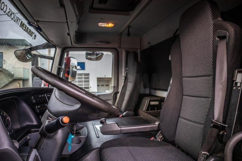 Interior photo 1: Leasing Mercedes ACTROS 3241+MP3+ECOVRAC 6COMP Mercedes ACTROS 3241+MP3+ECOVRAC 6COMP Interior photo 1: Leasing Mercedes ACTROS 3241+MP3+ECOVRAC 6COMP Mercedes ACTROS 3241+MP3+ECOVRAC 6COMP