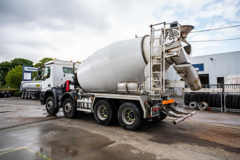 Mercedes AROCS 3240 BB +STETTER 9m3 - Truk pengaduk beton: gambar 5 Mercedes AROCS 3240 BB +STETTER 9m3 - Truk pengaduk beton: gambar 5