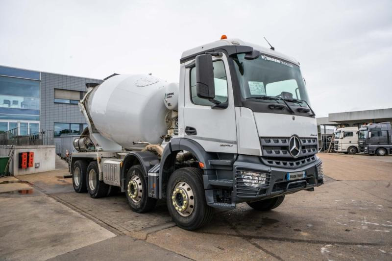 Mercedes AROCS 3240 + STETTER 9m3 - Truk pengaduk beton: gambar 2 Mercedes AROCS 3240 + STETTER 9m3 - Truk pengaduk beton: gambar 2