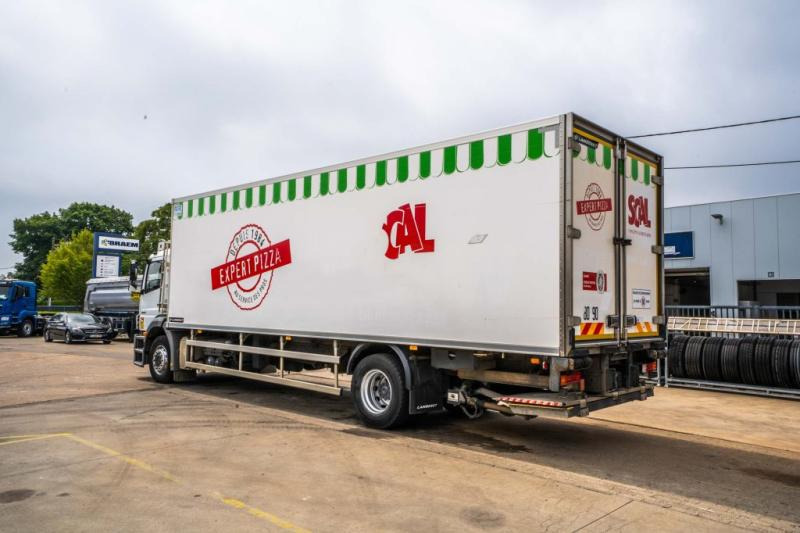 Mercedes AXOR 1824 +CARRIER SUPRA 950 Mt + HAYON - Truk berpendingin: gambar 5 Mercedes AXOR 1824 +CARRIER SUPRA 950 Mt + HAYON - Truk berpendingin: gambar 5