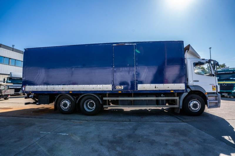 Mercedes AXOR 2533 -6X2 - Truk box: gambar 3 Mercedes AXOR 2533 -6X2 - Truk box: gambar 3