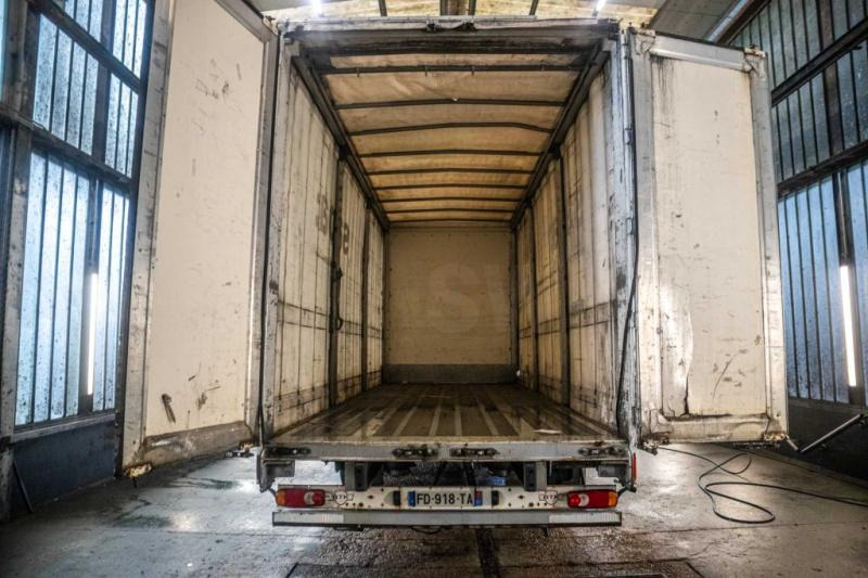 ROBUSTE-KAISER GRAND VOLUME+TOIT DECOUVRABLE - Trailer dengan terpal samping: gambar 5 ROBUSTE-KAISER GRAND VOLUME+TOIT DECOUVRABLE - Trailer dengan terpal samping: gambar 5