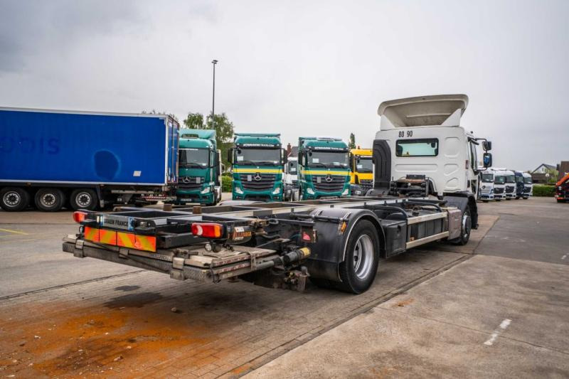 Renault D WIDE 380 DXI+DHOLLANDIA 1.5 T - Pengangkut kontainer/ Container truck: gambar 4 Renault D WIDE 380 DXI+DHOLLANDIA 1.5 T - Pengangkut kontainer/ Container truck: gambar 4