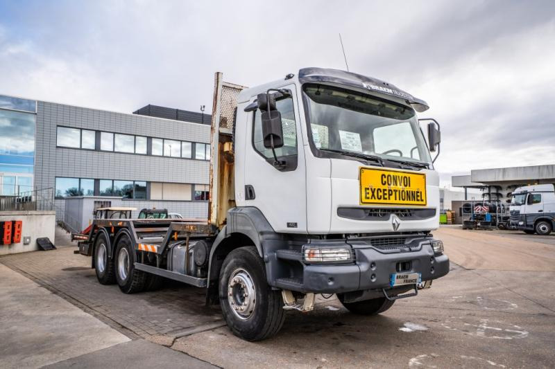 Renault KERAX 420 - Mobil derek: gambar 2 Renault KERAX 420 - Mobil derek: gambar 2