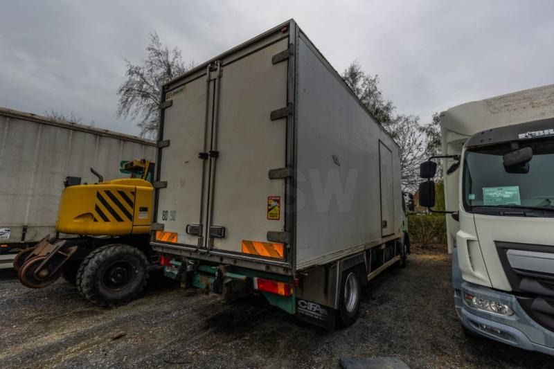 Renault PREMIUM 270 DXI (18 T ) - Truk berpendingin: gambar 4 Renault PREMIUM 270 DXI (18 T ) - Truk berpendingin: gambar 4