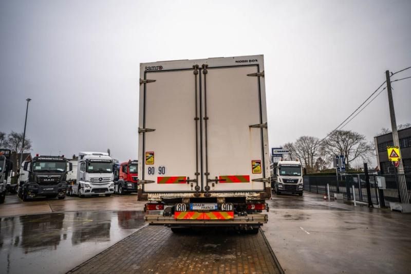 Renault PREMIUM 340 DXI - Truk box: gambar 4 Renault PREMIUM 340 DXI - Truk box: gambar 4