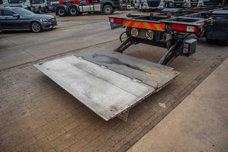 Renault PREMIUM 380DXI+E5/EEV+HAYON - Pengangkut kontainer/ Container truck: gambar 5 Renault PREMIUM 380DXI+E5/EEV+HAYON - Pengangkut kontainer/ Container truck: gambar 5