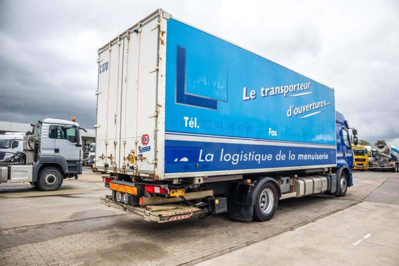 Renault PREMIUM 380DXI+INTARDER+DHOLLANDIA - Pengangkut kontainer/ Container truck: gambar 4 Renault PREMIUM 380DXI+INTARDER+DHOLLANDIA - Pengangkut kontainer/ Container truck: gambar 4