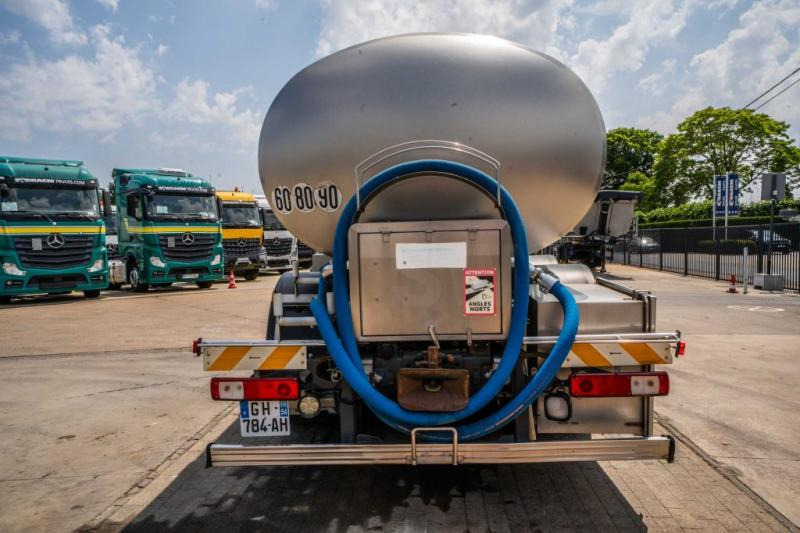 Renault PREMIUM 410 DXI + ETA 15000L INOX /LAIT/MILCK/MELK/MILK - Truk tangki: gambar 5 Renault PREMIUM 410 DXI + ETA 15000L INOX /LAIT/MILCK/MELK/MILK - Truk tangki: gambar 5