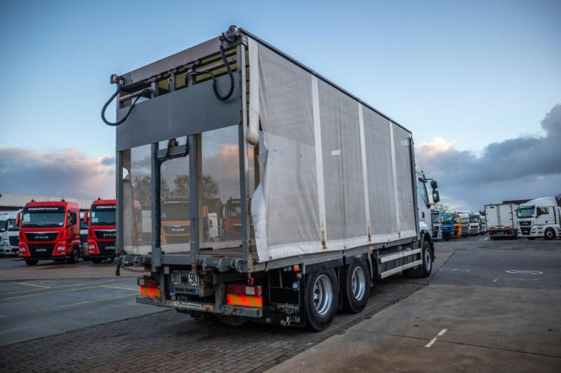 Renault PREMIUM LANDER 460DXI-6x2+10 pneus/tires-intarder - Truk dengan terpal samping: gambar 3 Renault PREMIUM LANDER 460DXI-6x2+10 pneus/tires-intarder - Truk dengan terpal samping: gambar 3