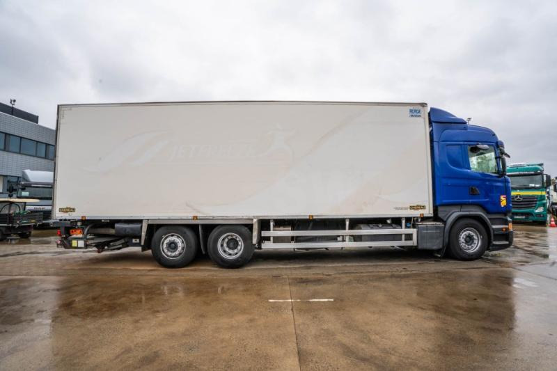 Scania R 410+CHEREAU+CARRIER 1150 MT+DHOLLANDIA 2.5T - Truk berpendingin: gambar 4 Scania R 410+CHEREAU+CARRIER 1150 MT+DHOLLANDIA 2.5T - Truk berpendingin: gambar 4