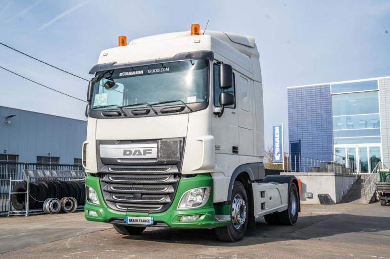 DAF XF 460 + HYDRAULIQUE (50Ton) - Tractor head: gambar 1 DAF XF 460 + HYDRAULIQUE (50Ton) - Tractor head: gambar 1