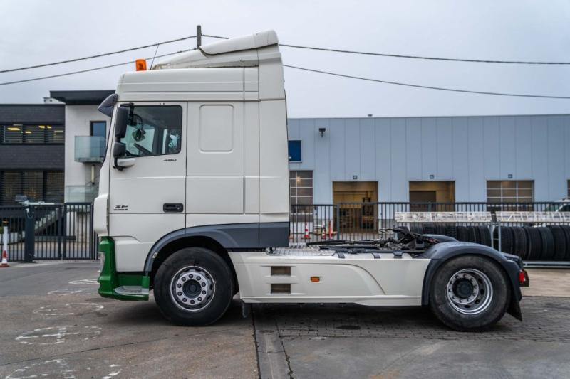 DAF XF 460 + HYDRAULIQUE (50Ton) - Tractor head: gambar 2 DAF XF 460 + HYDRAULIQUE (50Ton) - Tractor head: gambar 2