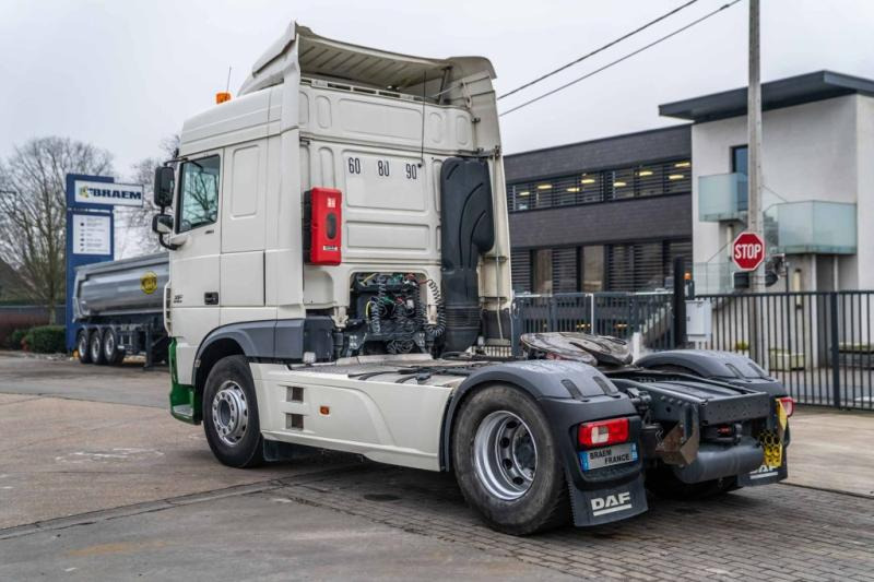 DAF XF 460 + HYDRAULIQUE (50Ton) - Tractor head: gambar 5 DAF XF 460 + HYDRAULIQUE (50Ton) - Tractor head: gambar 5