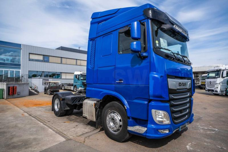 DAF XF 480 ( 50Ton) - Tractor head: gambar 2 DAF XF 480 ( 50Ton) - Tractor head: gambar 2