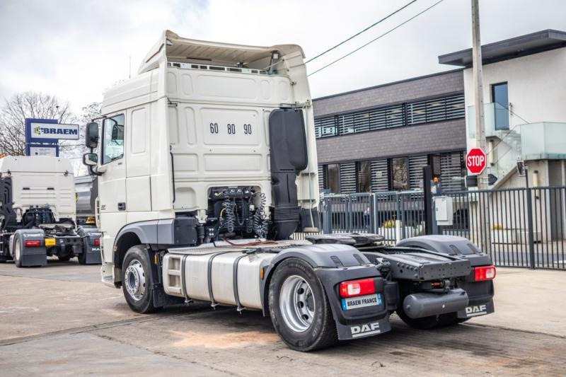 DAF XF 510 +Intarder+50Ton. - Tractor head: gambar 4 DAF XF 510 +Intarder+50Ton. - Tractor head: gambar 4