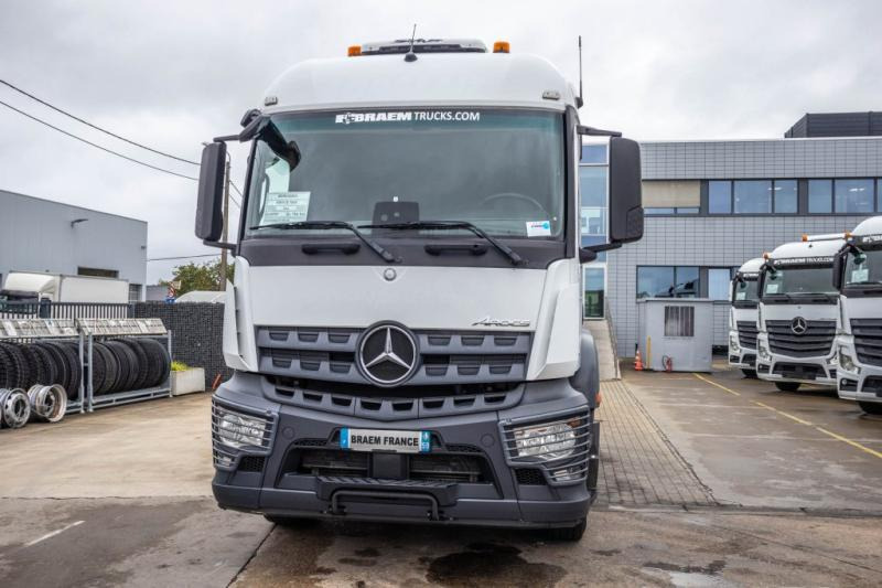 Mercedes AROCS 1846 LS (No Actros) - Tractor head: gambar 5 Mercedes AROCS 1846 LS (No Actros) - Tractor head: gambar 5