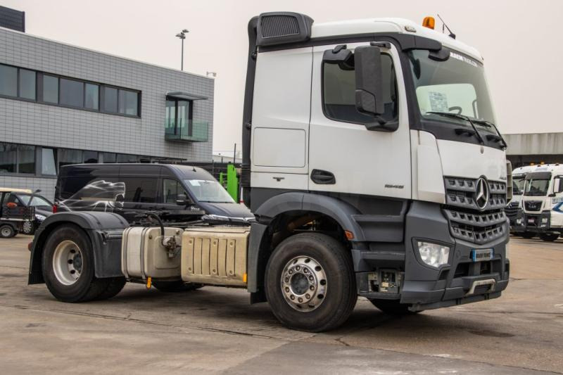 Mercedes AROCS(no Actros) 1845LS+E6+HYDRAULIQUE - Tractor head: gambar 3 Mercedes AROCS(no Actros) 1845LS+E6+HYDRAULIQUE - Tractor head: gambar 3