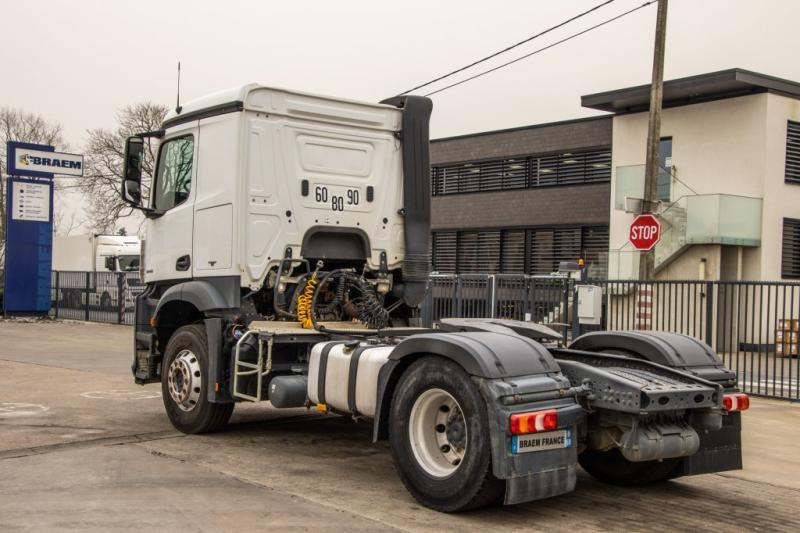 Mercedes AROCS(no Actros) 1845LS+E6+HYDRAULIQUE - Tractor head: gambar 5 Mercedes AROCS(no Actros) 1845LS+E6+HYDRAULIQUE - Tractor head: gambar 5