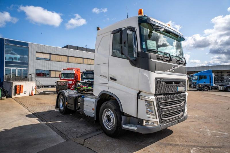 Volvo FH 540+BIG AXLE+VOITH - Tractor head: gambar 2 Volvo FH 540+BIG AXLE+VOITH - Tractor head: gambar 2