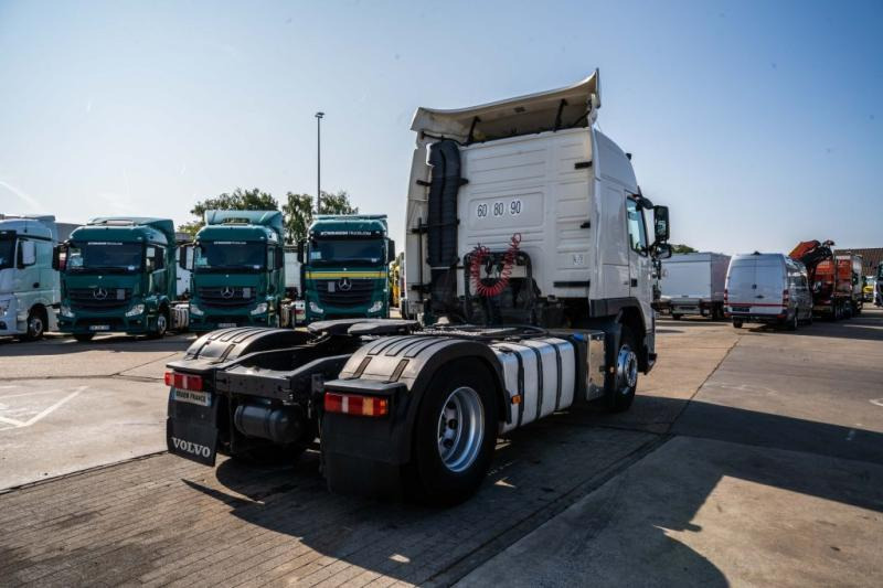 Volvo FM (FH) 460 GLOB +VOITH+KIPHYDR. - Tractor head: gambar 4 Volvo FM (FH) 460 GLOB +VOITH+KIPHYDR. - Tractor head: gambar 4