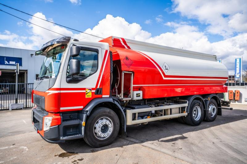 Volvo FE 320+MAGYAR 19.000L/5Comp. - Truk tangki: gambar 1 Volvo FE 320+MAGYAR 19.000L/5Comp. - Truk tangki: gambar 1