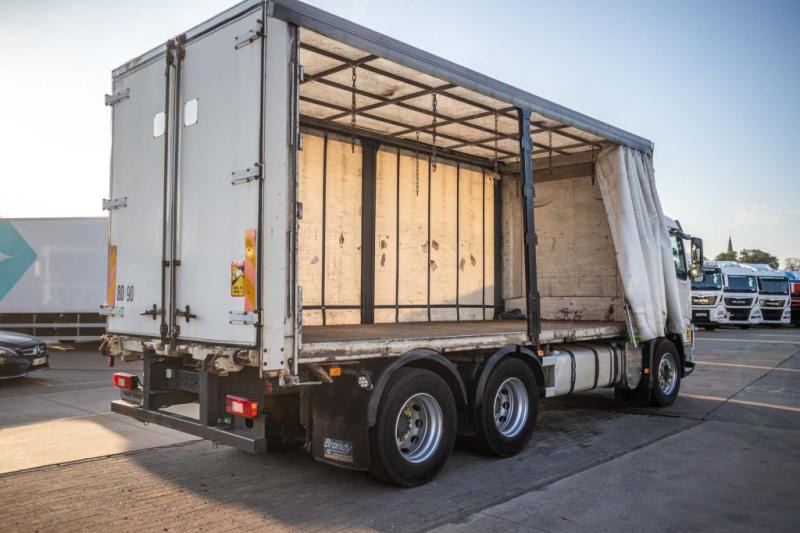 Truk dengan terpal samping Volvo FM330-6X2+E5 (10pneus/tires): gambar 9