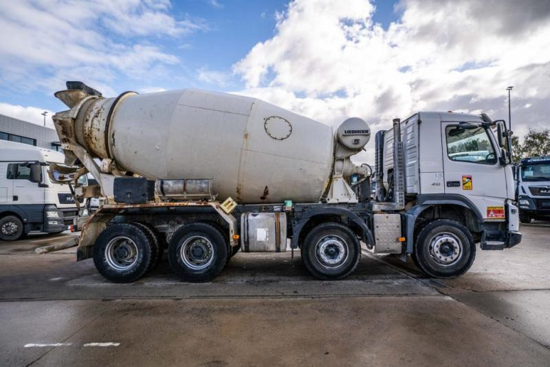 Volvo FMX 410 BB+LIEBHERR 9m3 - Truk pengaduk beton: gambar 3 Volvo FMX 410 BB+LIEBHERR 9m3 - Truk pengaduk beton: gambar 3